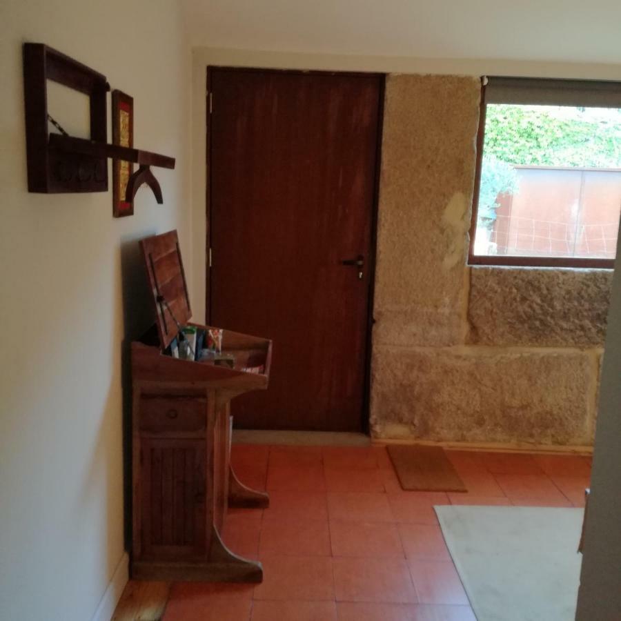 Casa Na Quinta De Valinhas Apartment Vitorino dos Piaes ภายนอก รูปภาพ