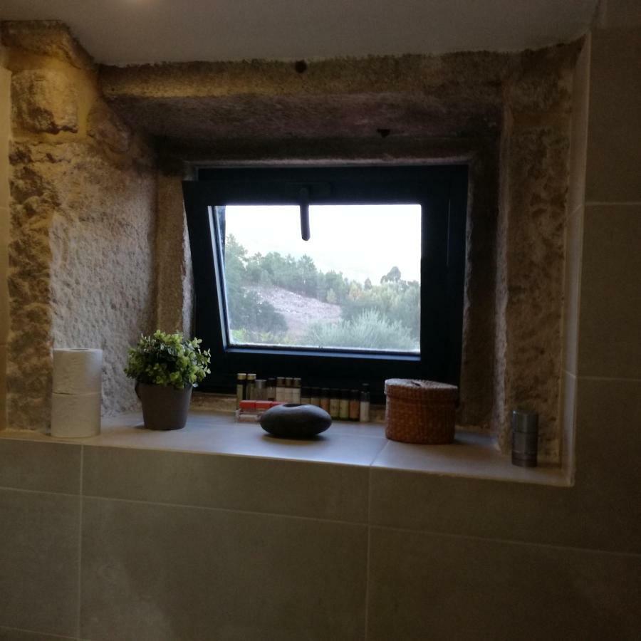 Casa Na Quinta De Valinhas Apartment Vitorino dos Piaes ภายนอก รูปภาพ