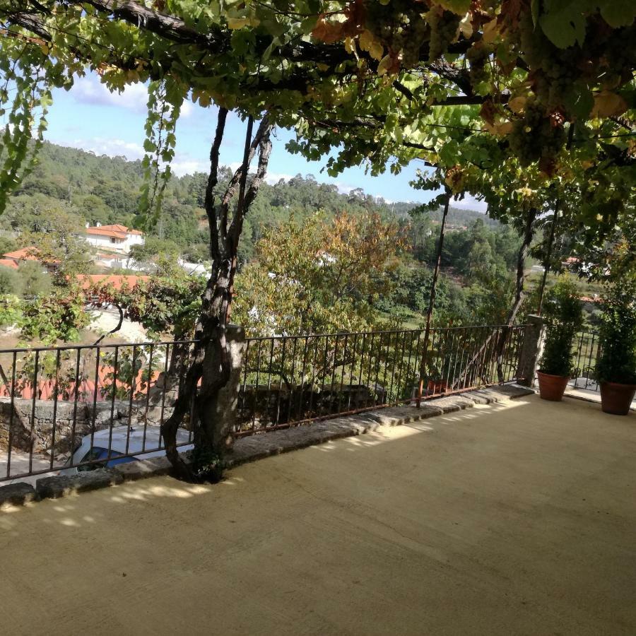 Casa Na Quinta De Valinhas Apartment Vitorino dos Piaes ภายนอก รูปภาพ