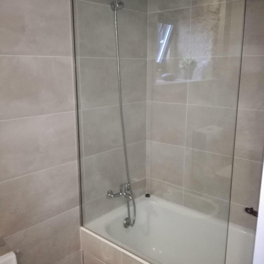 Casa Na Quinta De Valinhas Apartment Vitorino dos Piaes ภายนอก รูปภาพ